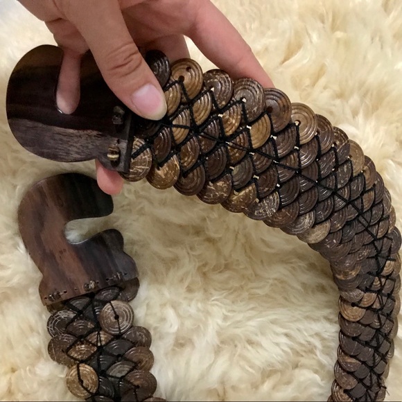 (4 for $20) Wood stretch and hook belt boho style - Picture 6 of 10